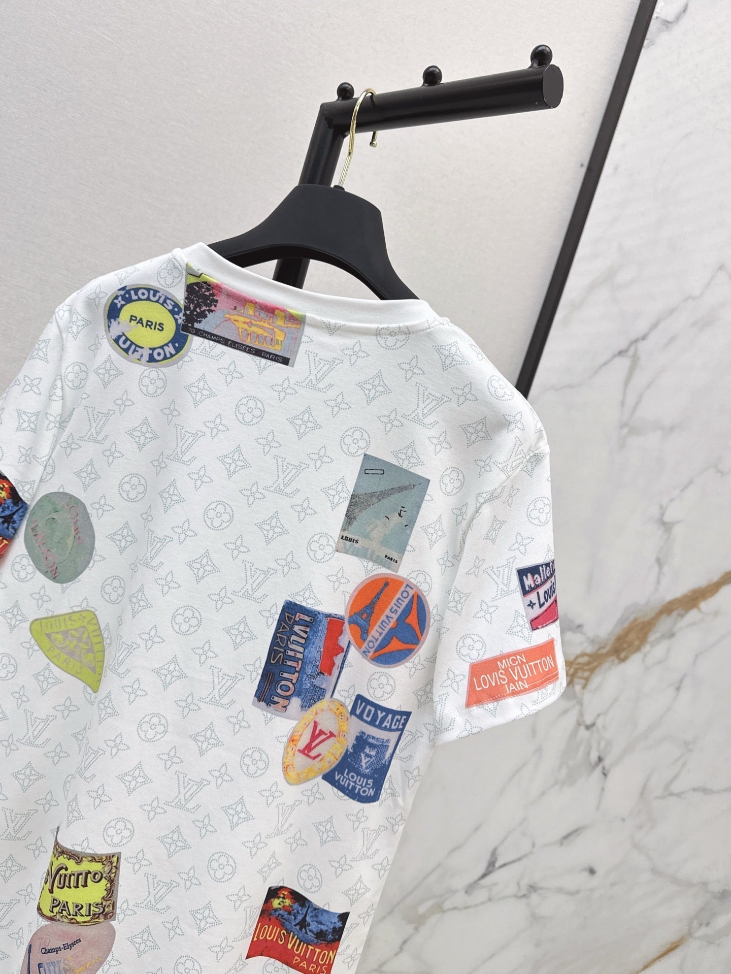 Loui* 25SS Printed badge T-shirt