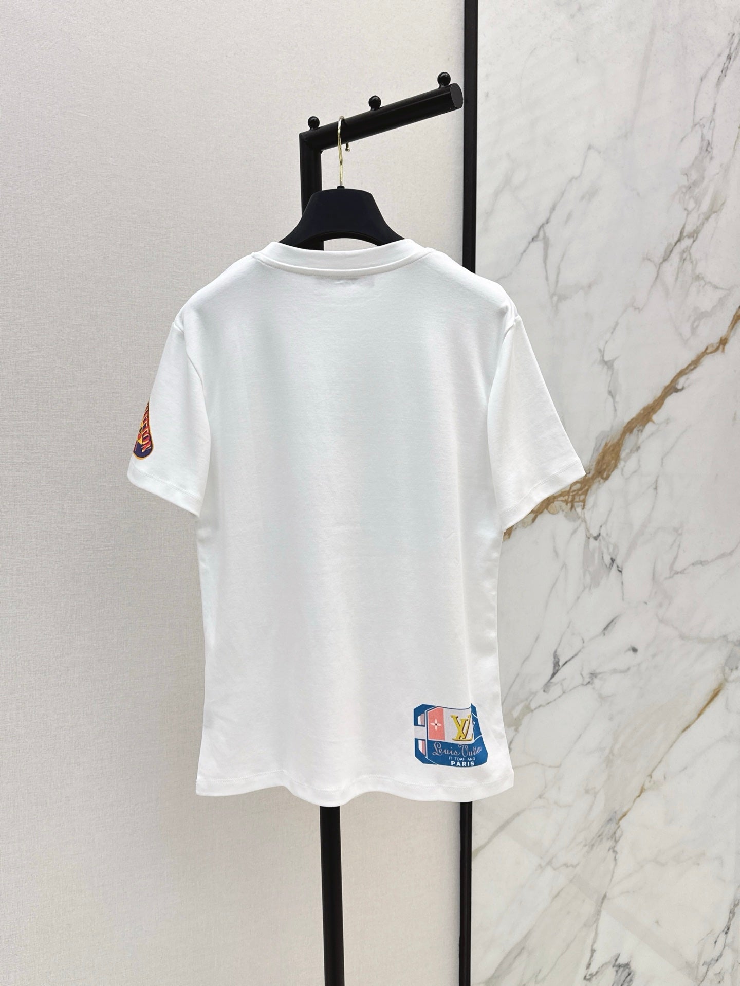 Loui* 25SS Printed badge T-shirt