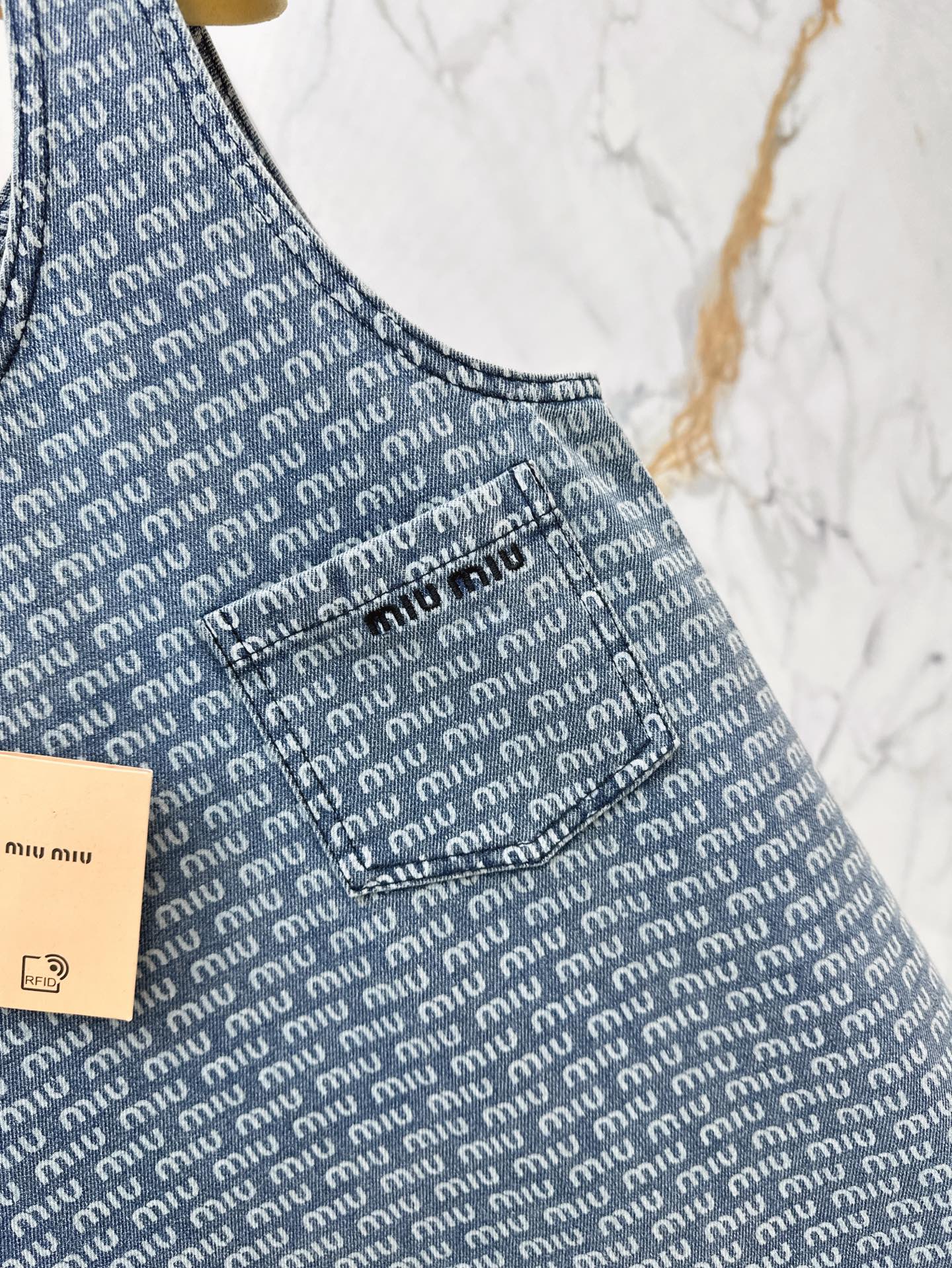 M*u 25ss Sleeveless denim mini dress