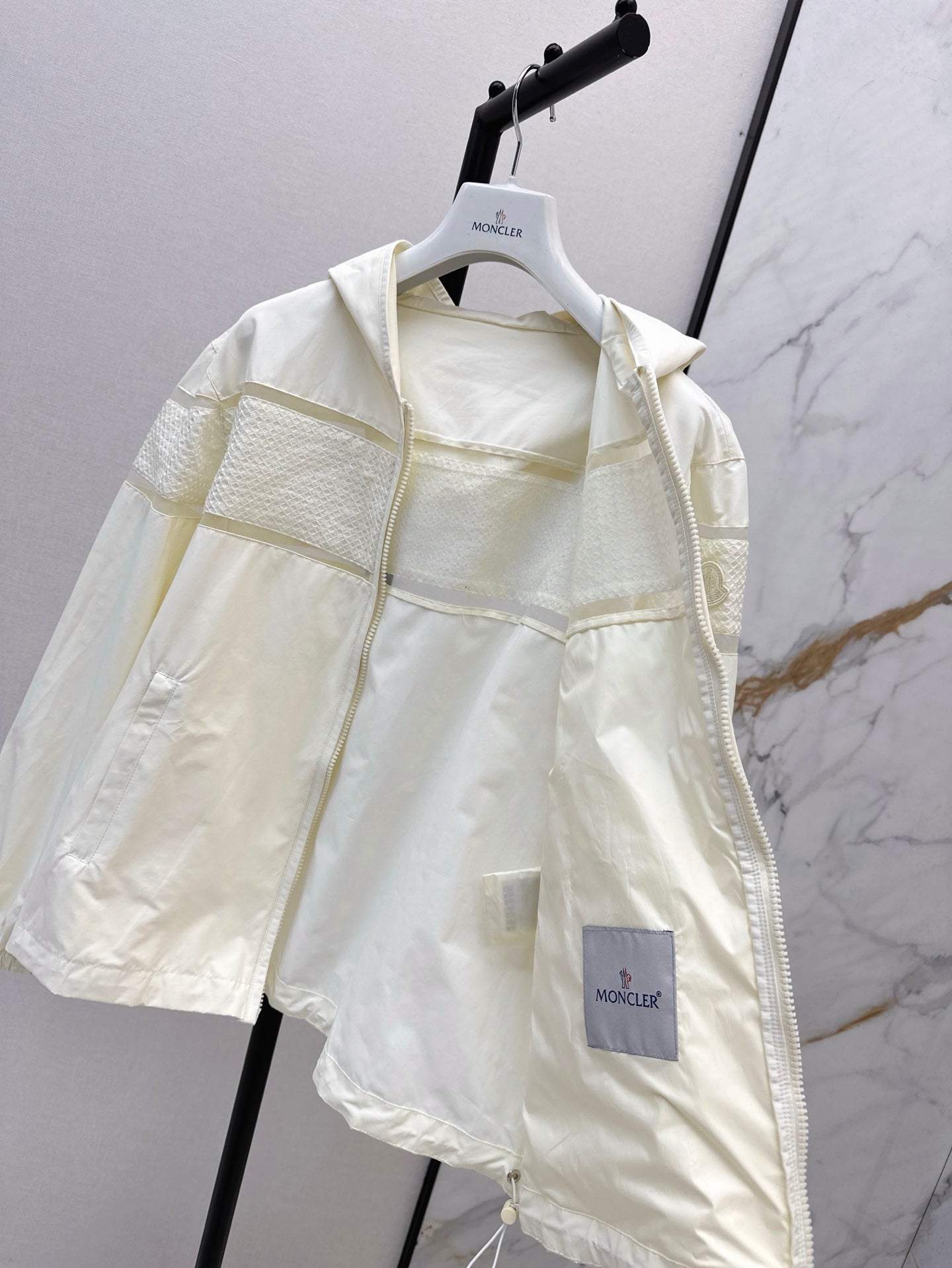 Monc* 25ss Embroidered Hooded Jacket