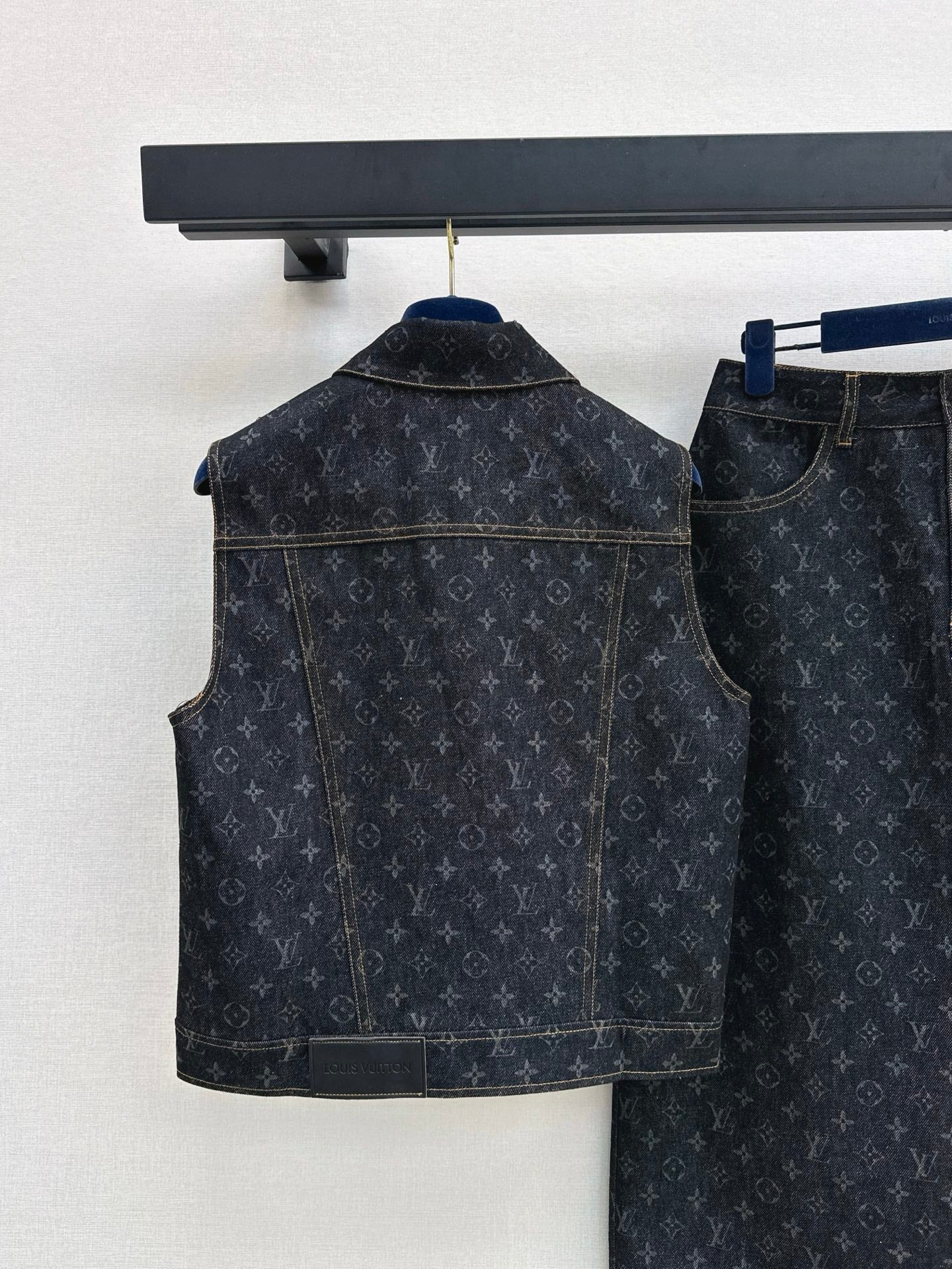 Loui* 25ss monogram denim suit