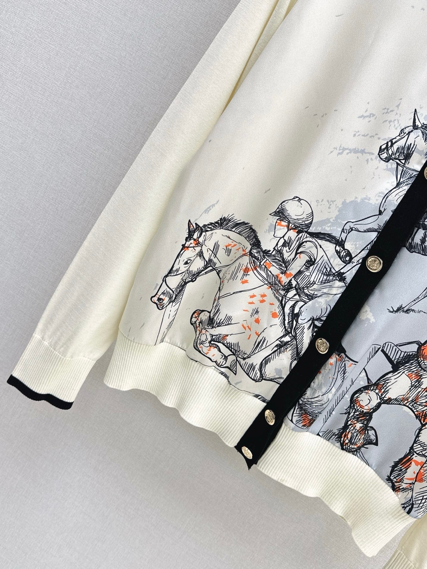 Herm* 25ss long-sleeve twillaine sweater