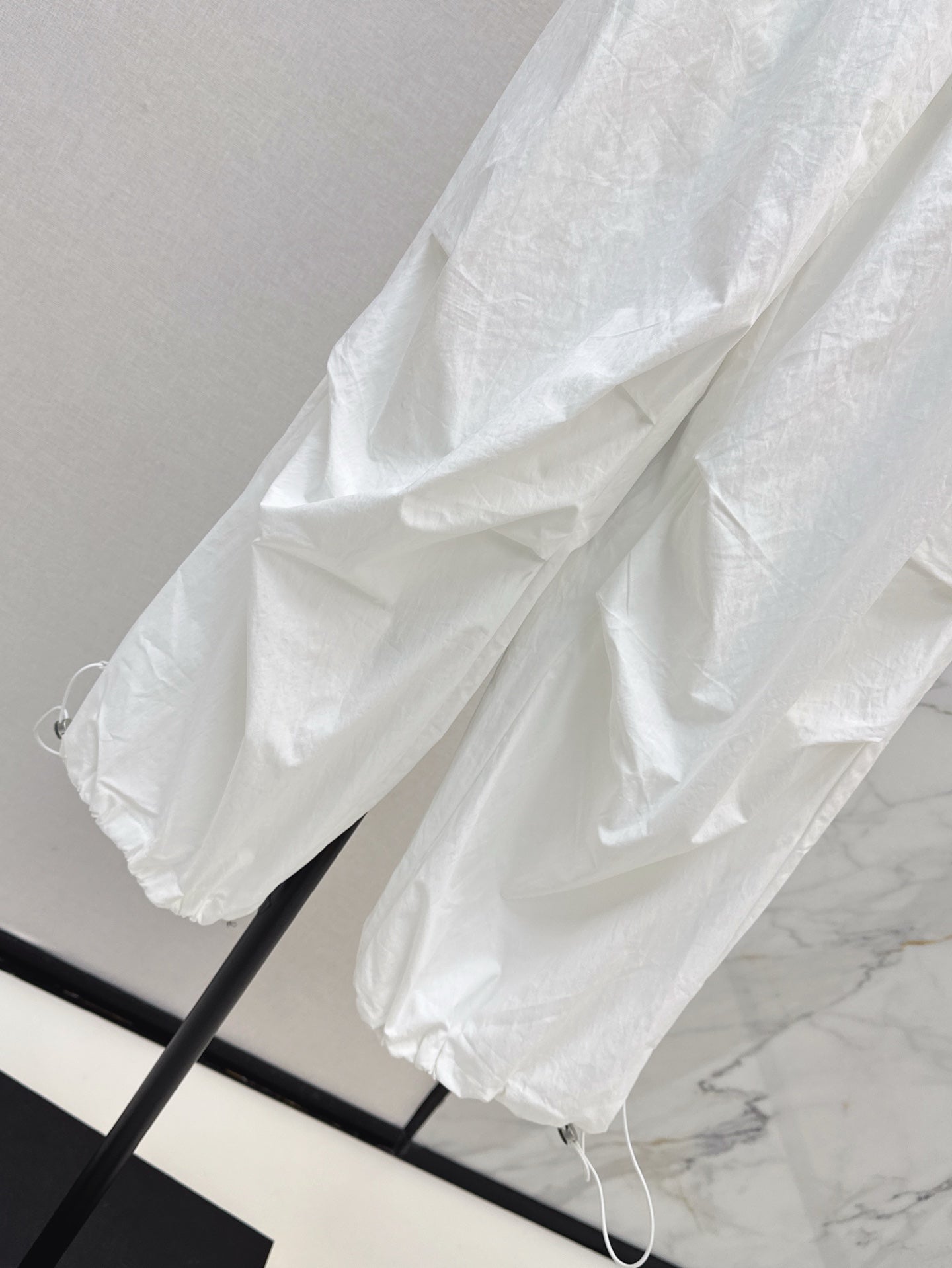 C*nel 25ss cotton wide-leg cargo pants