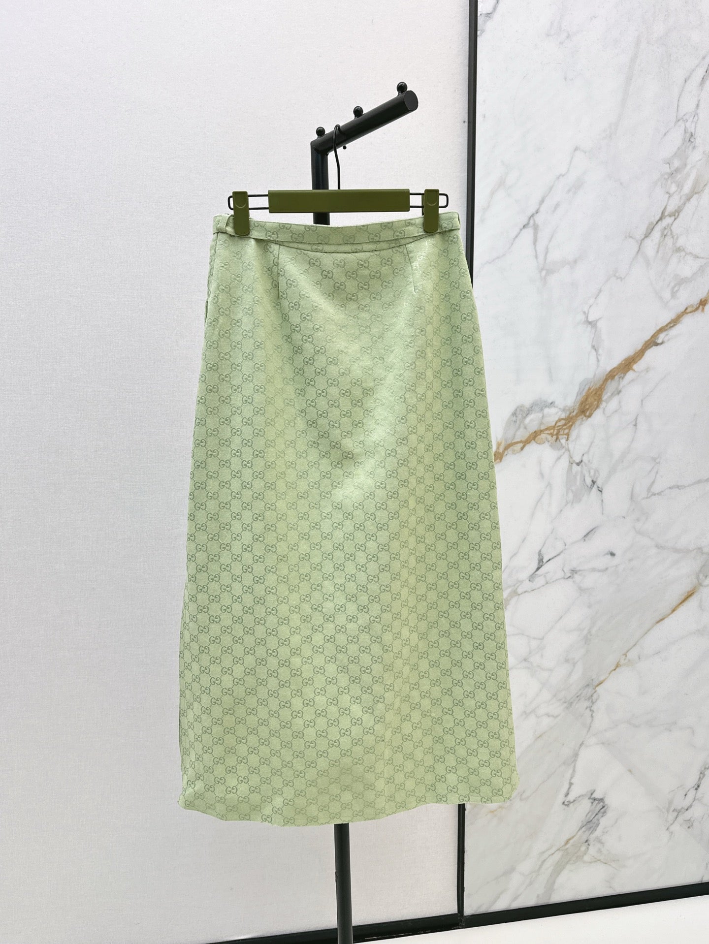 Gu* 25ss GG cotton gabardine skirt