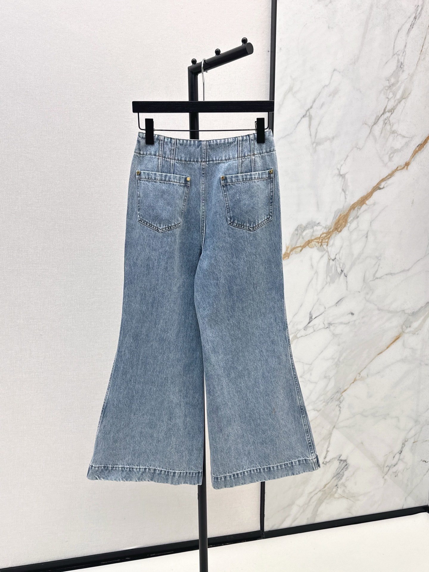 Zim* 25ss High-rise flared jeans