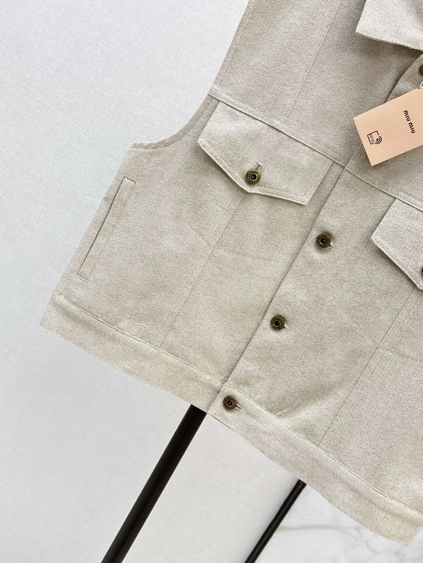 M*u 25ss Colorblock hem vest