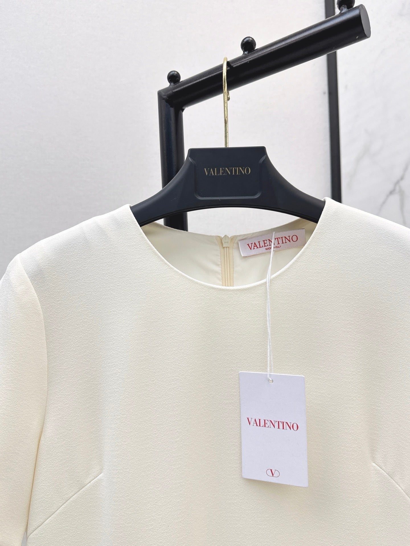 Pra* 25ss sequined hem mini dress