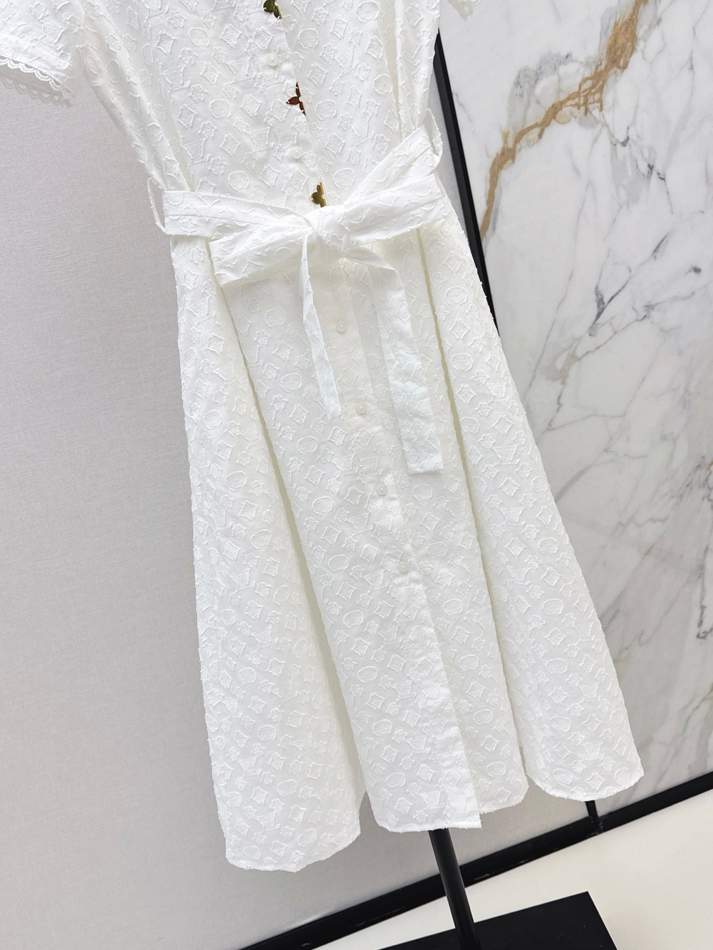 Loui* 25ss monogram jacquard belted dress