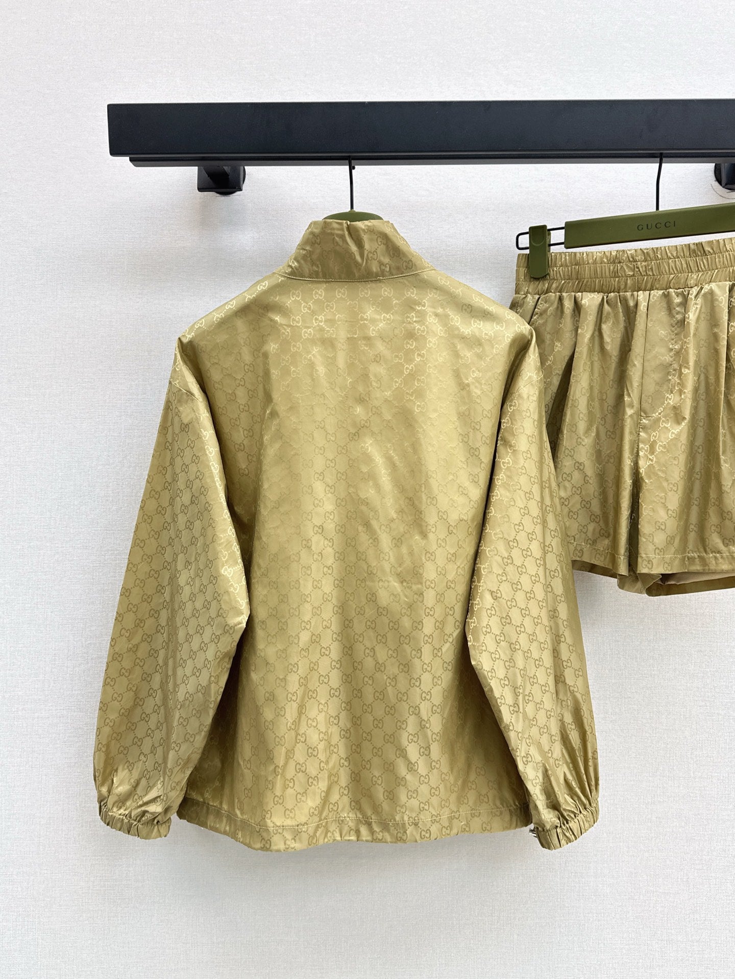 Gu* 25ss GG printed zip jacket and shorts suit