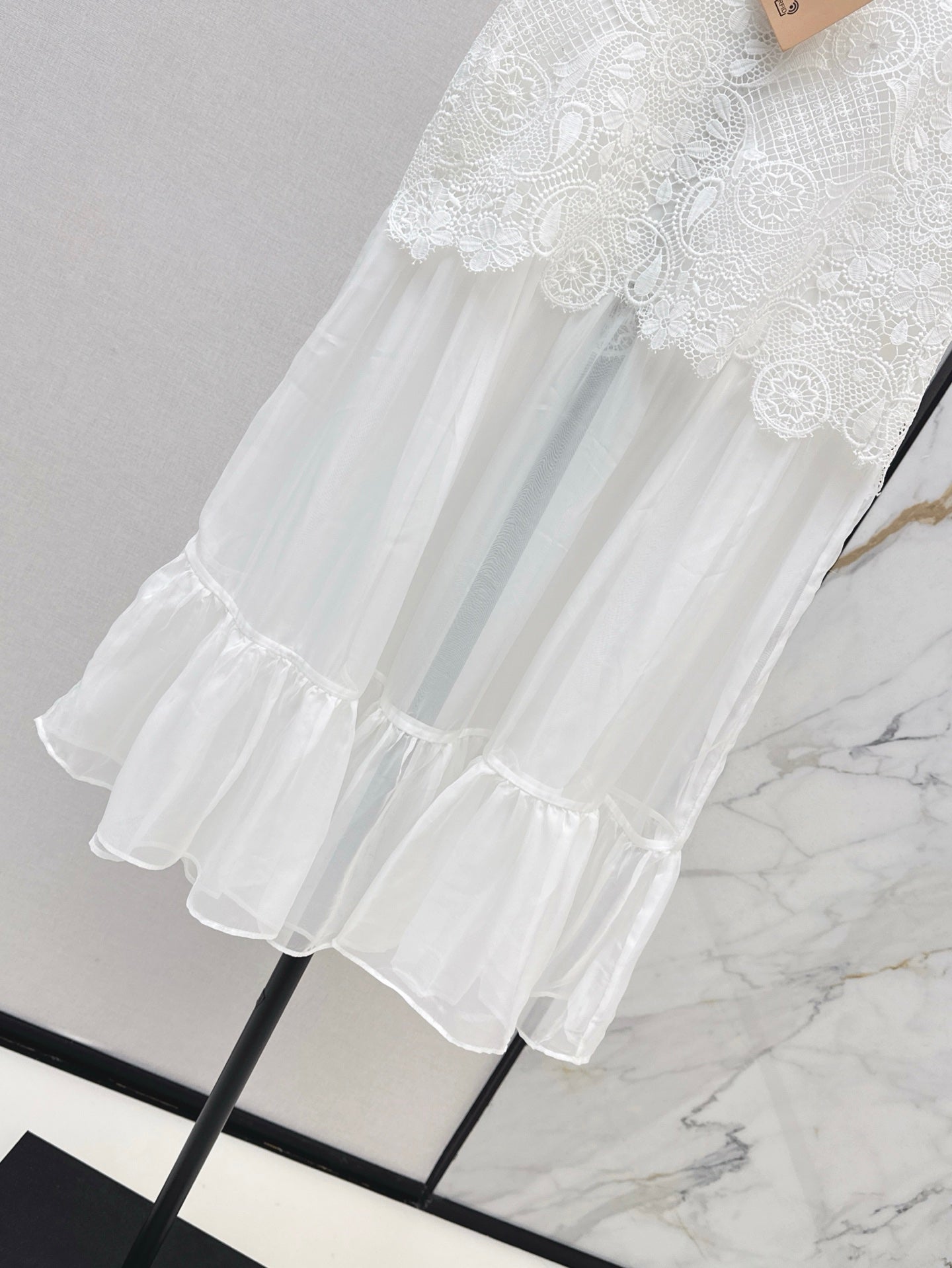 M*u 25ss lace patchwork mesh skirt