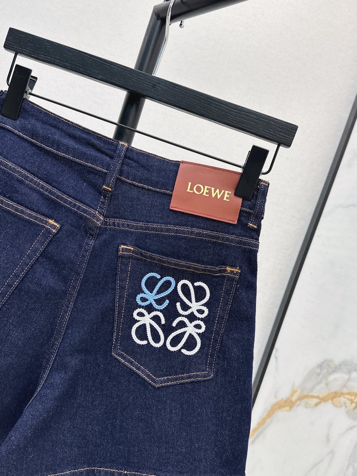 Loe* 25ss anagram embroidered denim shorts