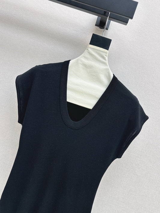 MaxM* 25ss U-neck knitted top
