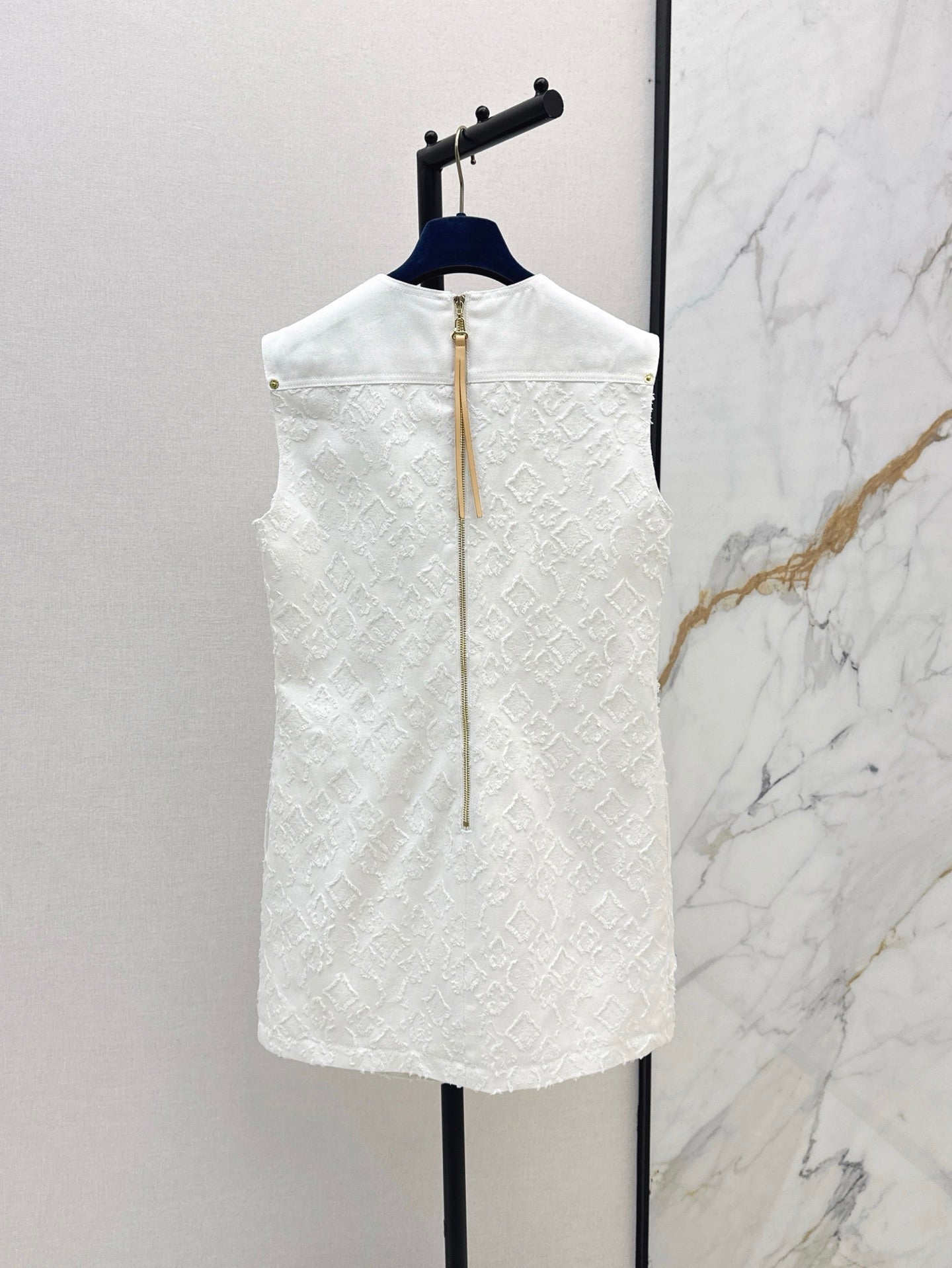 Loui* 25ss monogram jacquard denim dress