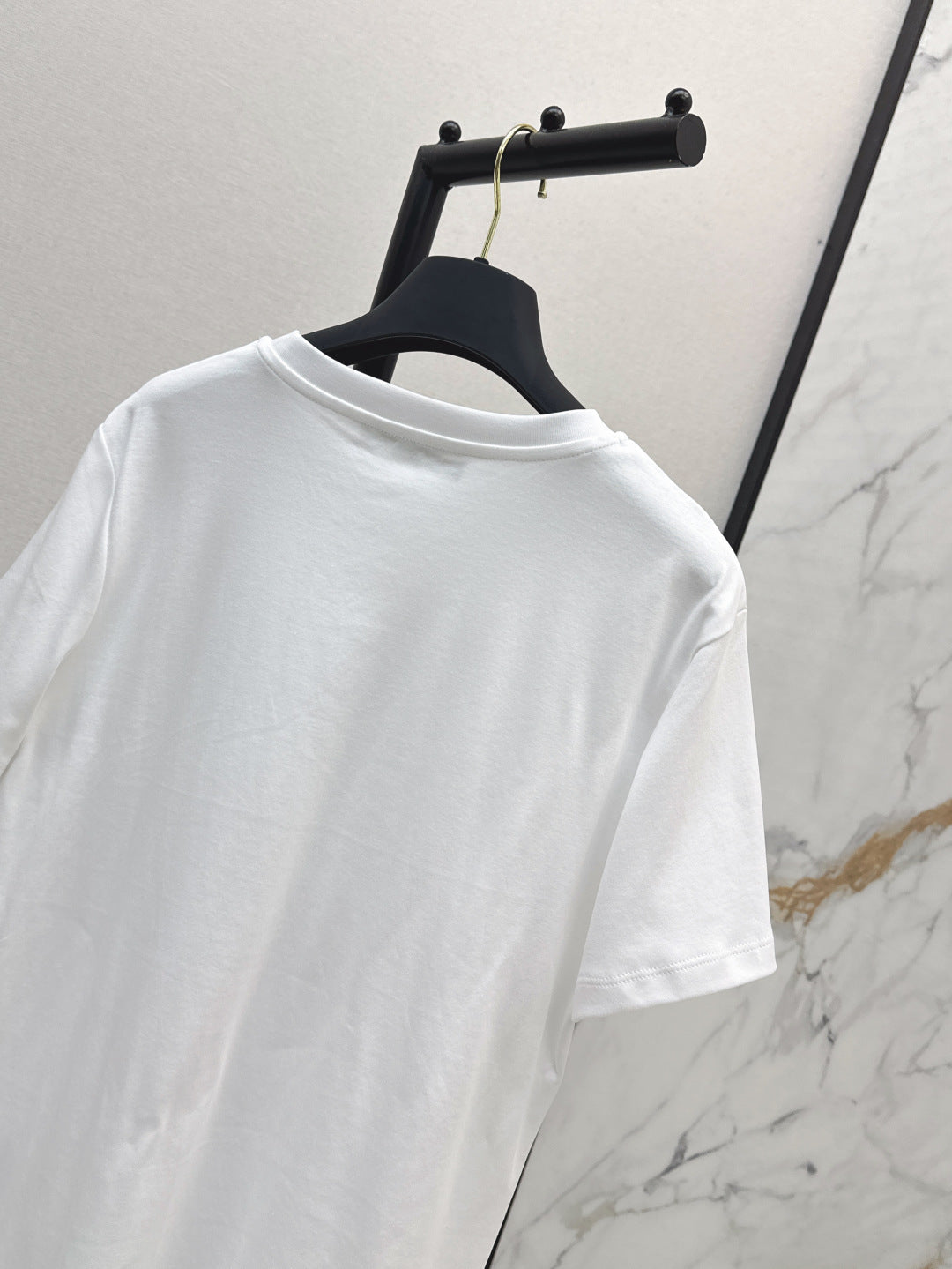 Loui* 25ss embroidered cotton t-shirt