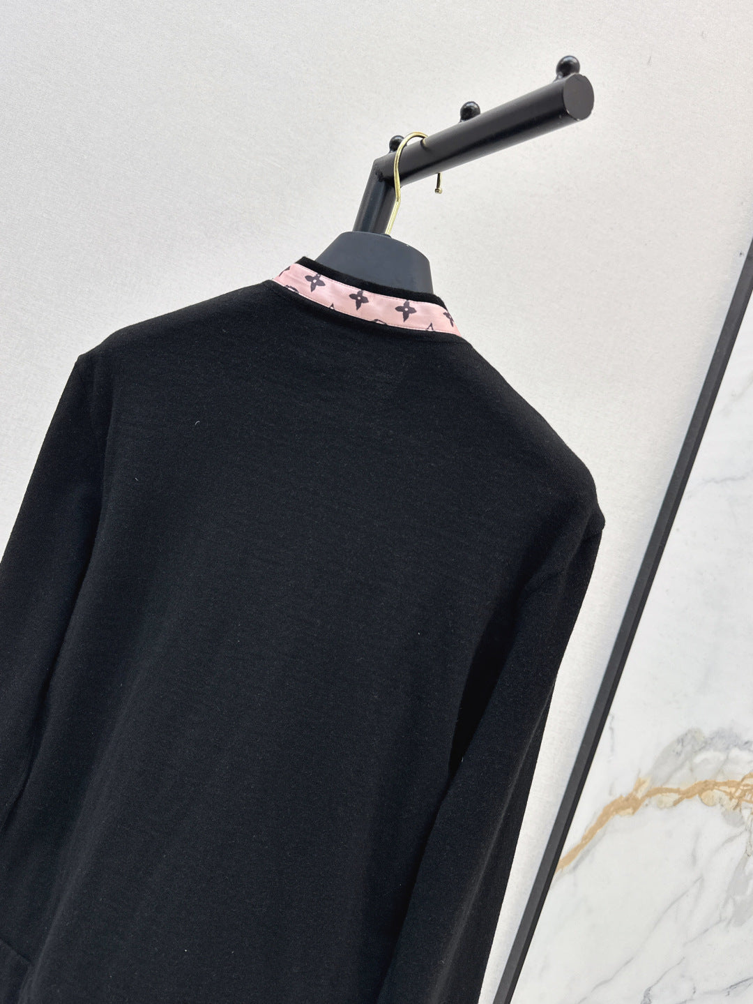 Loui* monogram front cardigan