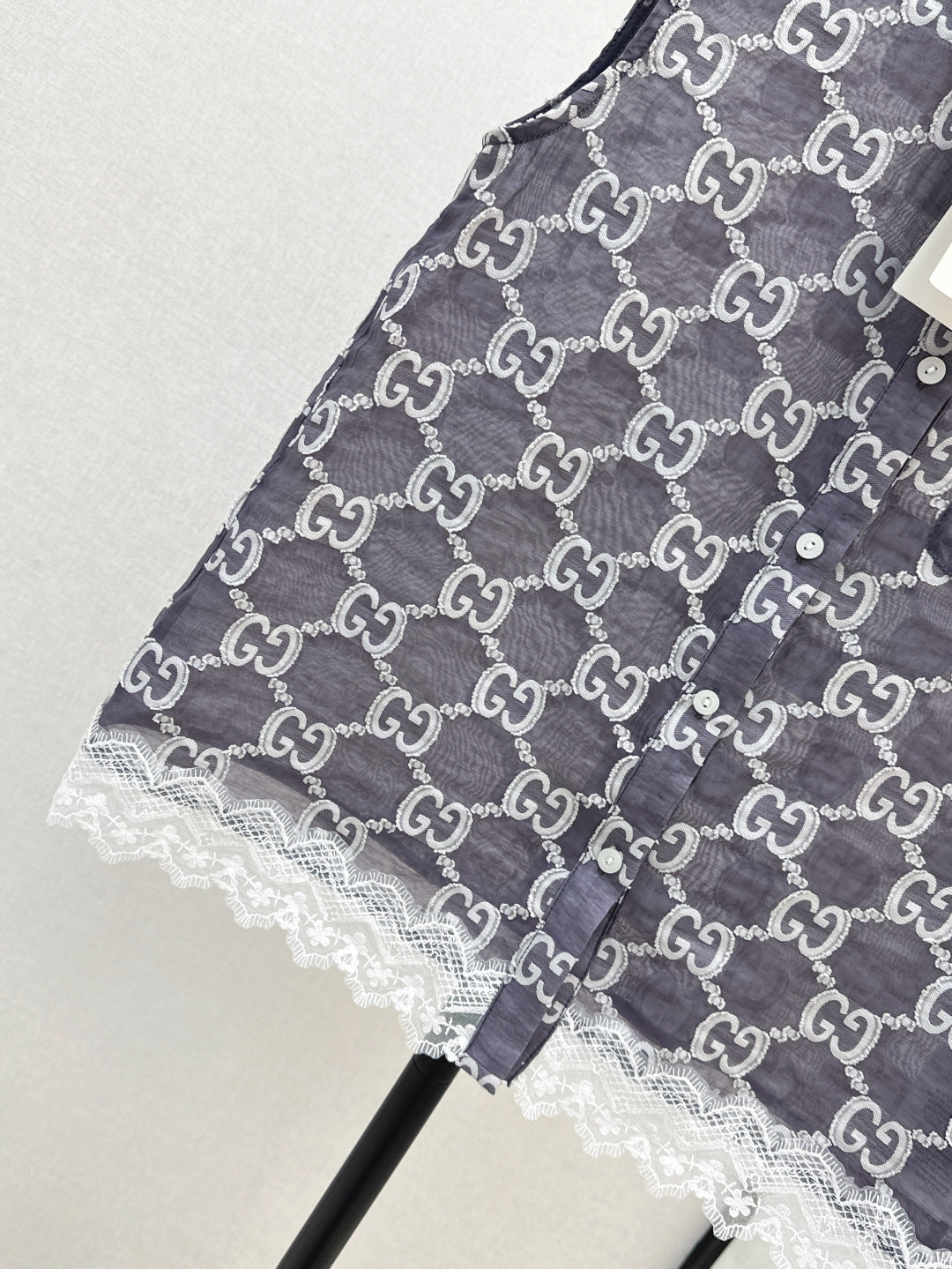 Gu* 25ss GG jacquard lace trim top