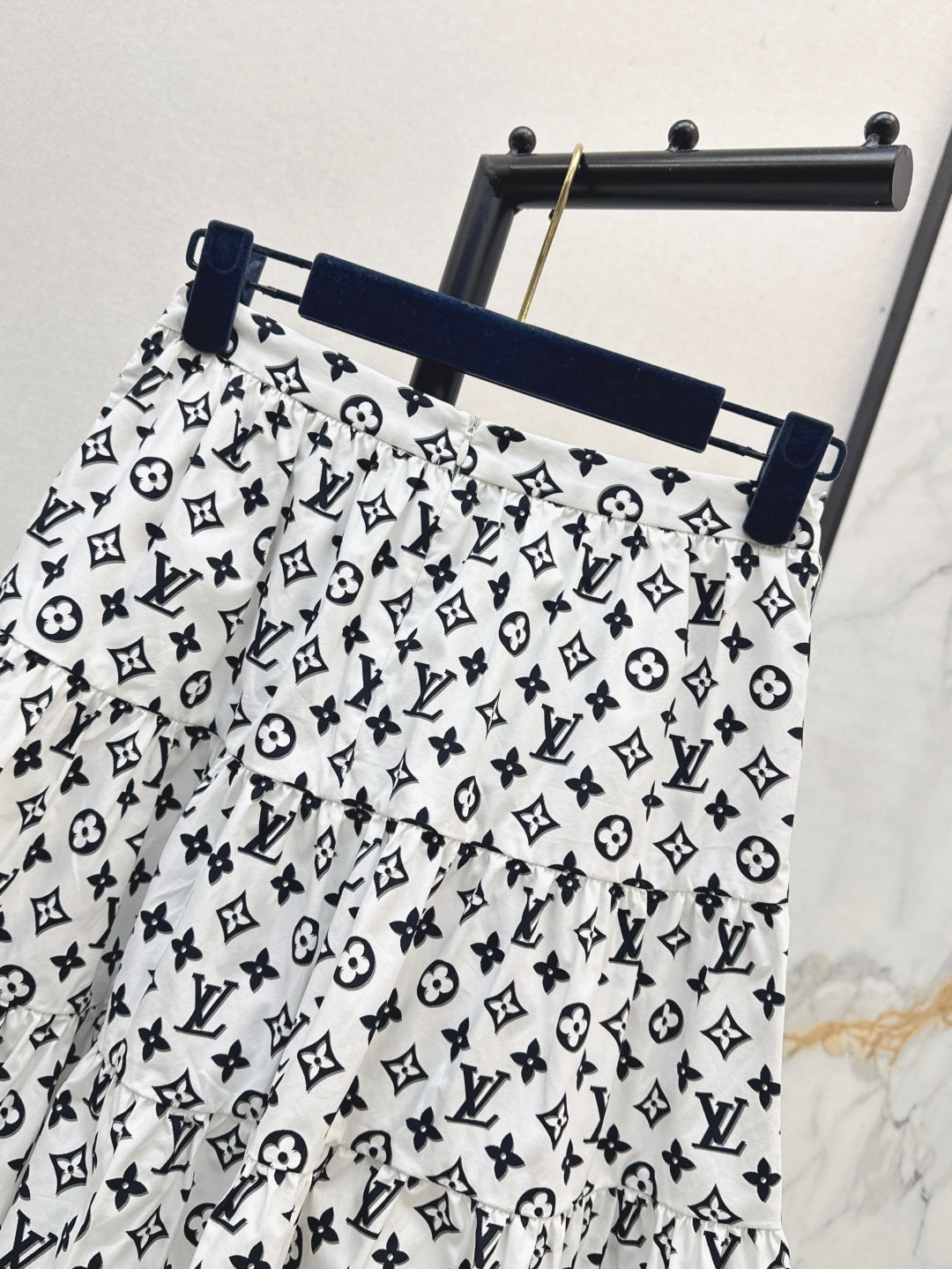Loui* 25ss monogram flared miniskirt
