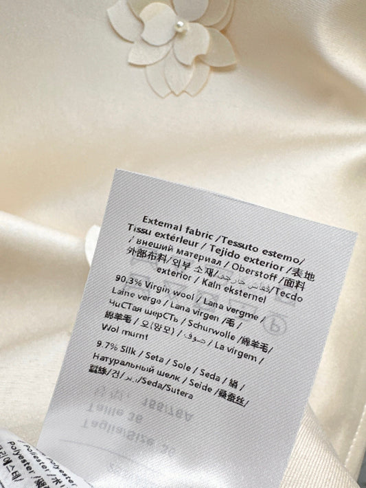 Valen* 3D flower sleeveless dress