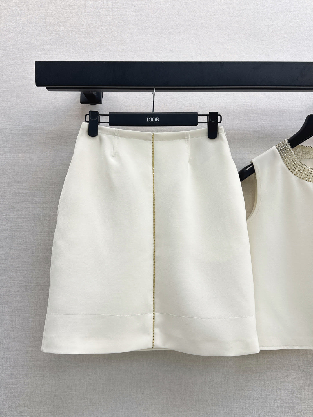 D*r 25ss pearls embroidered top and skirt set