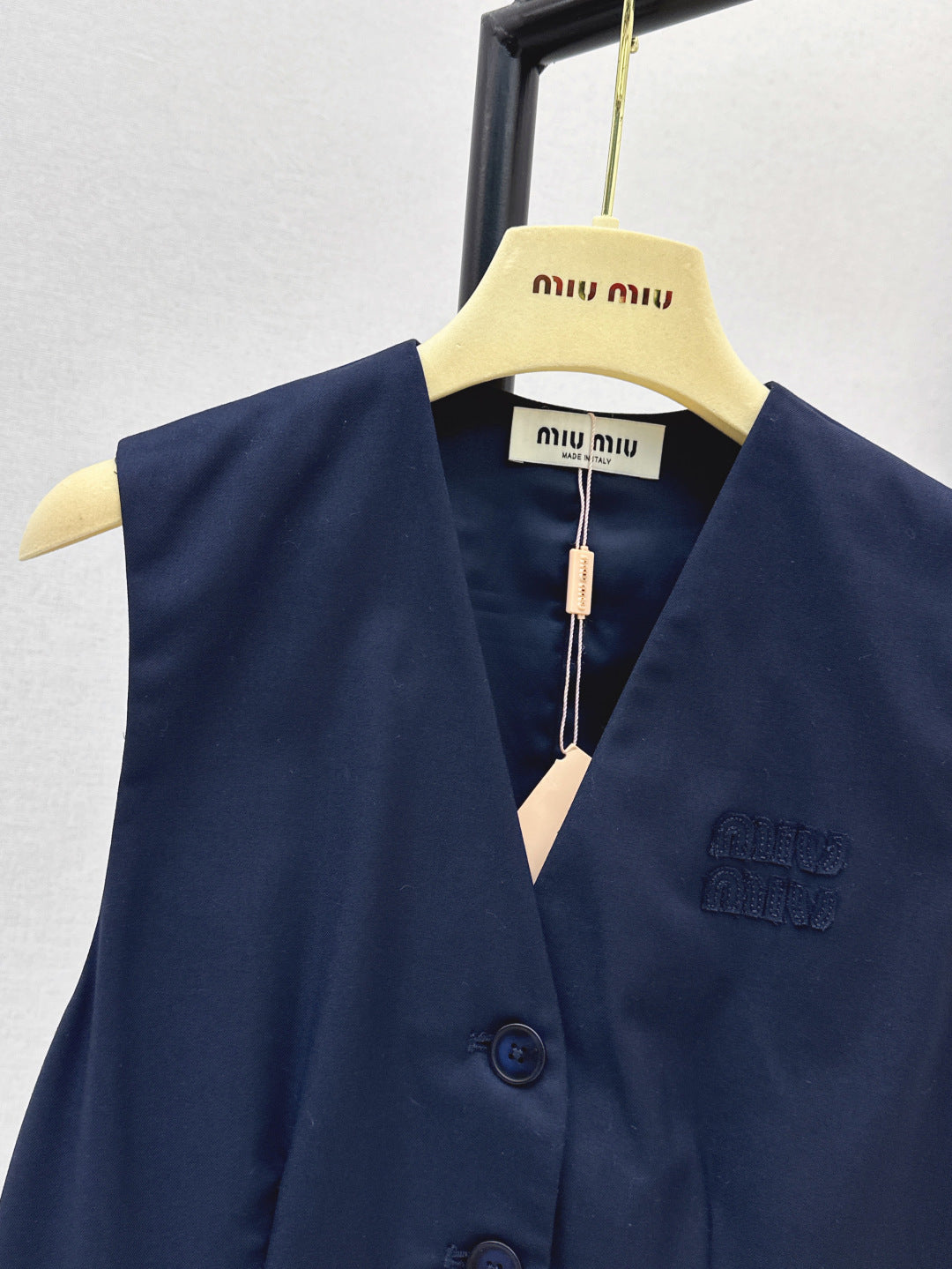 M*u 25ss color-blocked vest