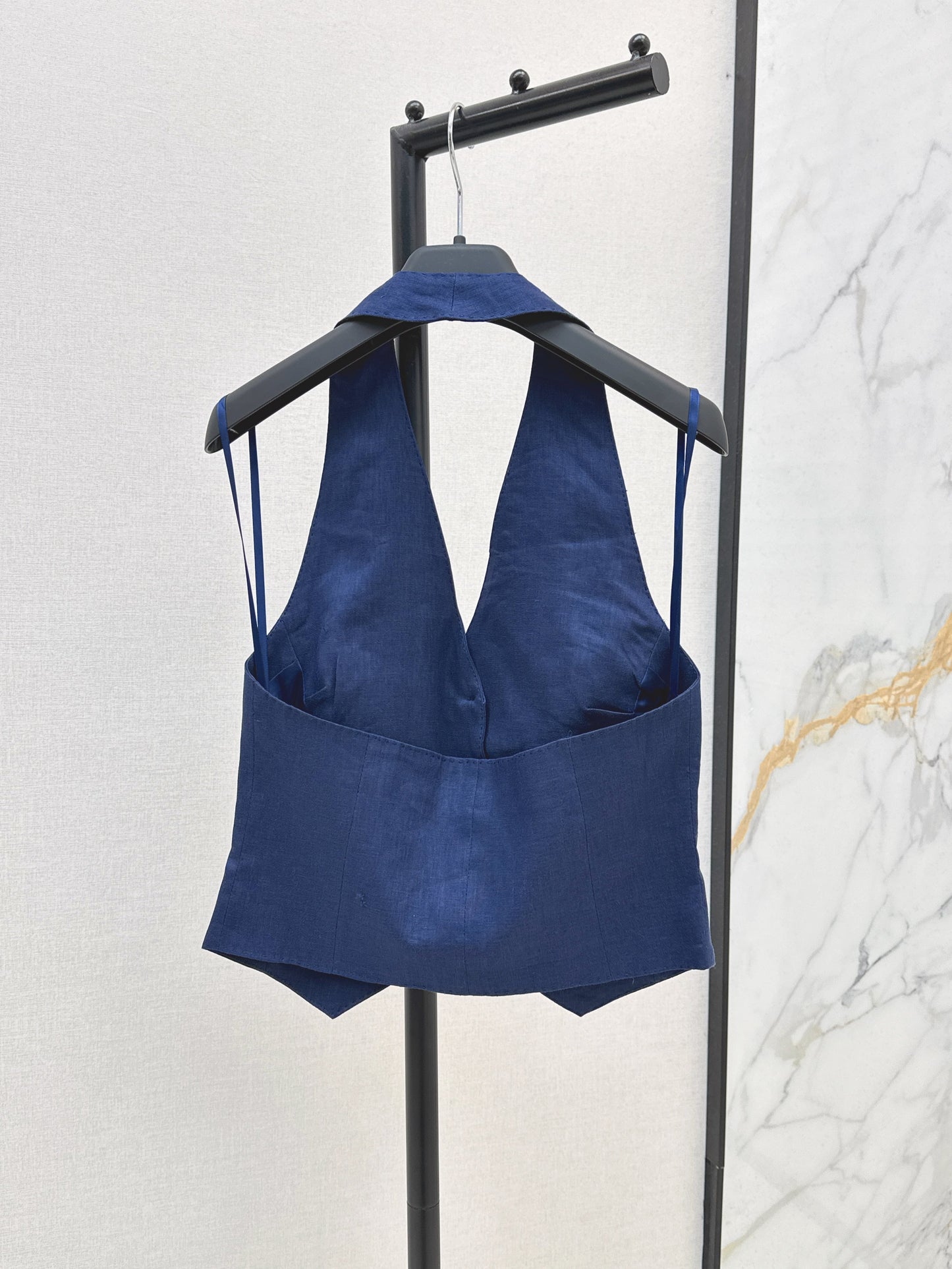 MaxM* 25ss linen halter vest