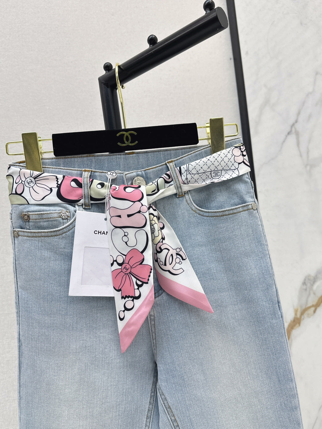 C*nel 25ss slim jeans with scraf