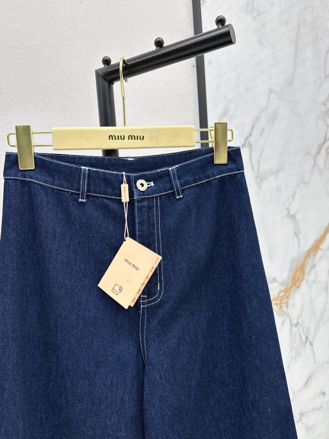 M*u 25ss straight jeans