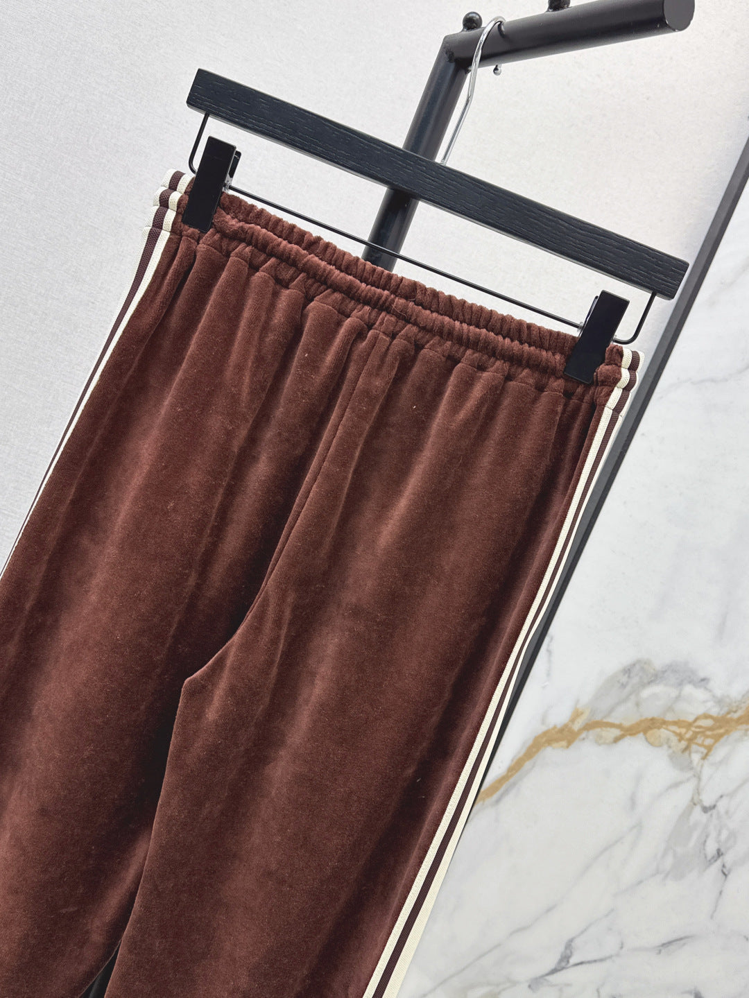 Cel* 25ss velvet jersey tracksuit pants