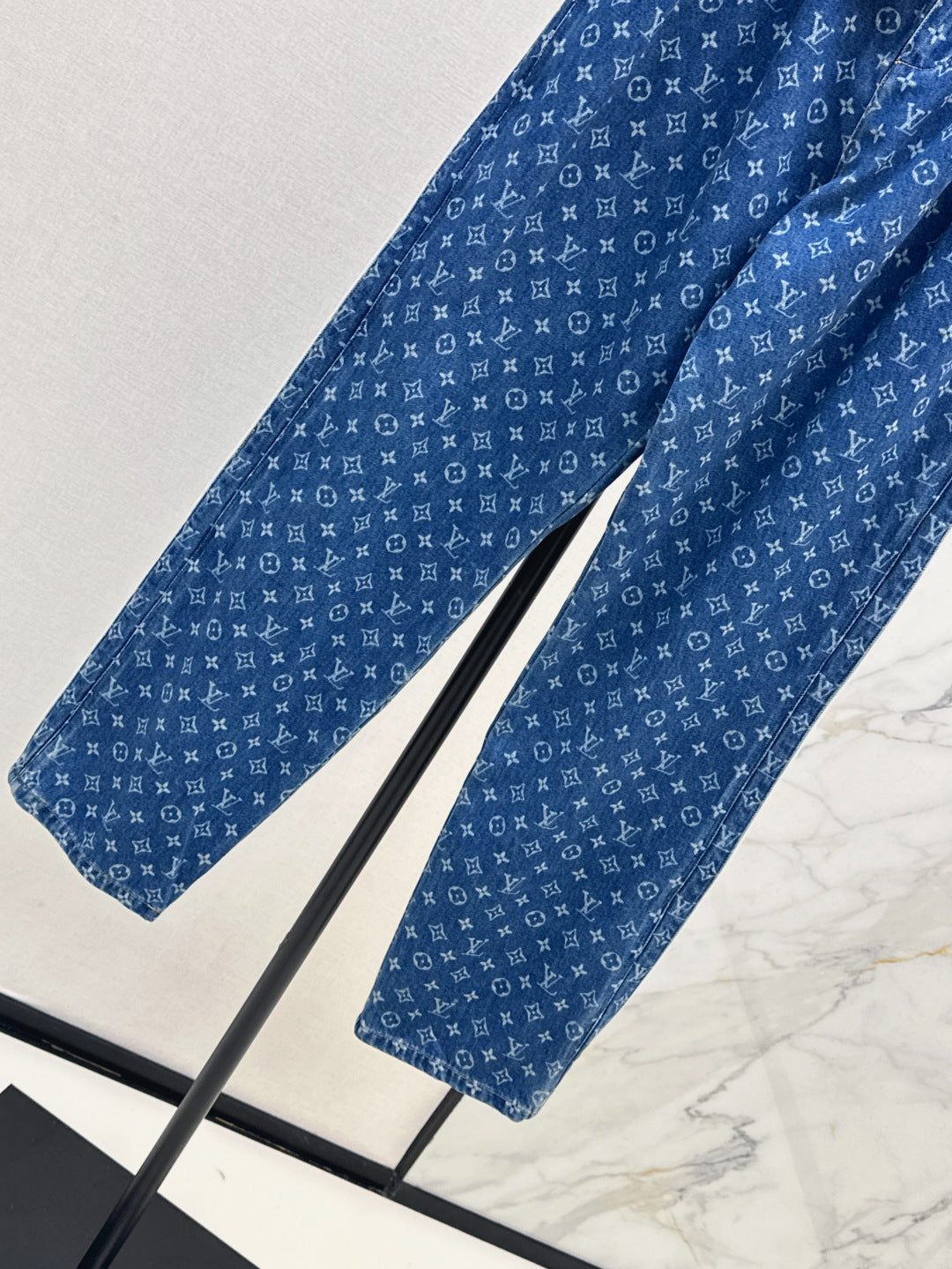 Loui* 25ss monogram jeans