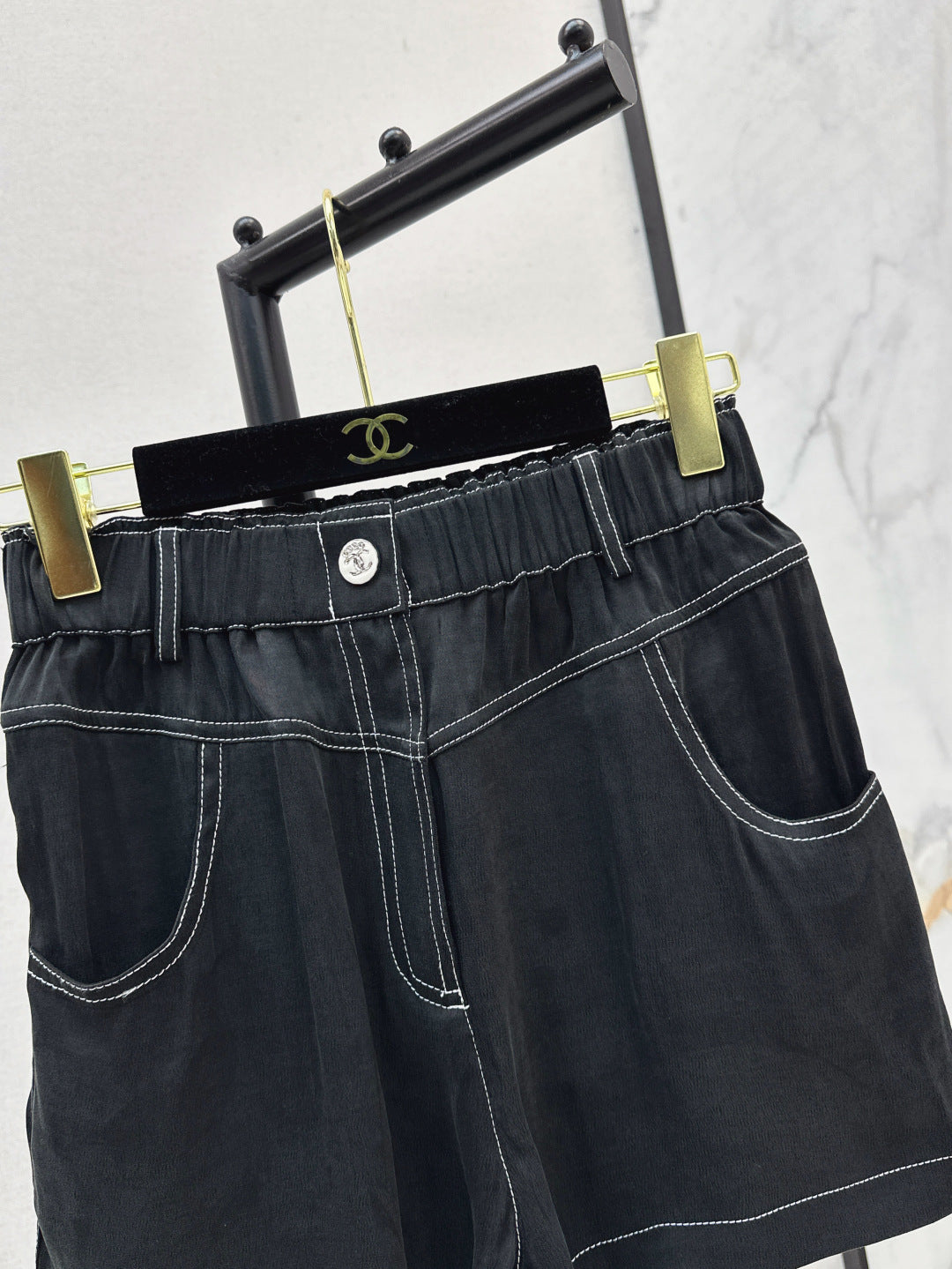 C*nel signature shorts