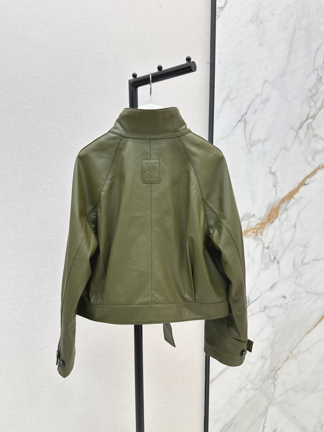 Loe* 25ss high collar trench in nappa lambskin