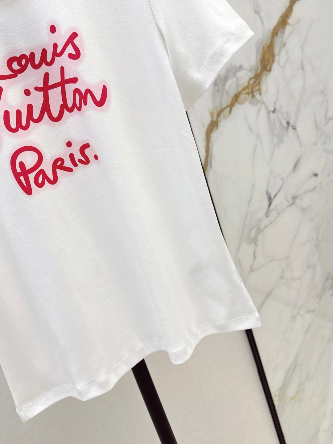 Loui* 25ss cursive signature cotton t-shirt