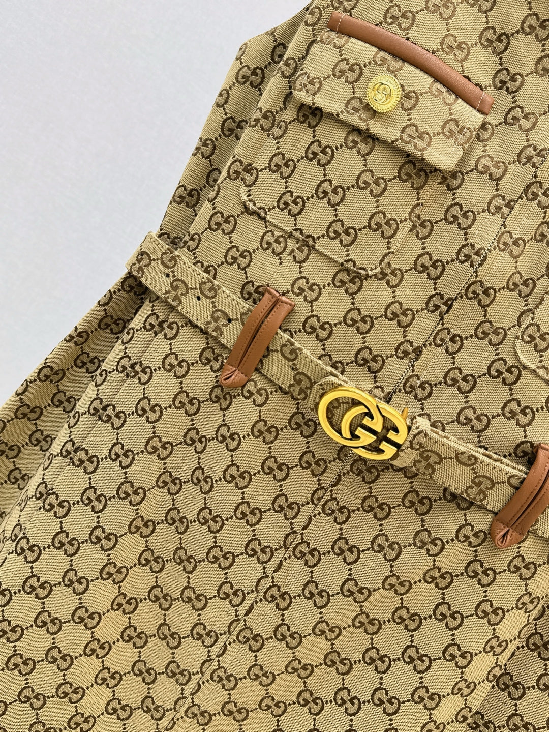 Gu* 25ss GG canvas belted dress