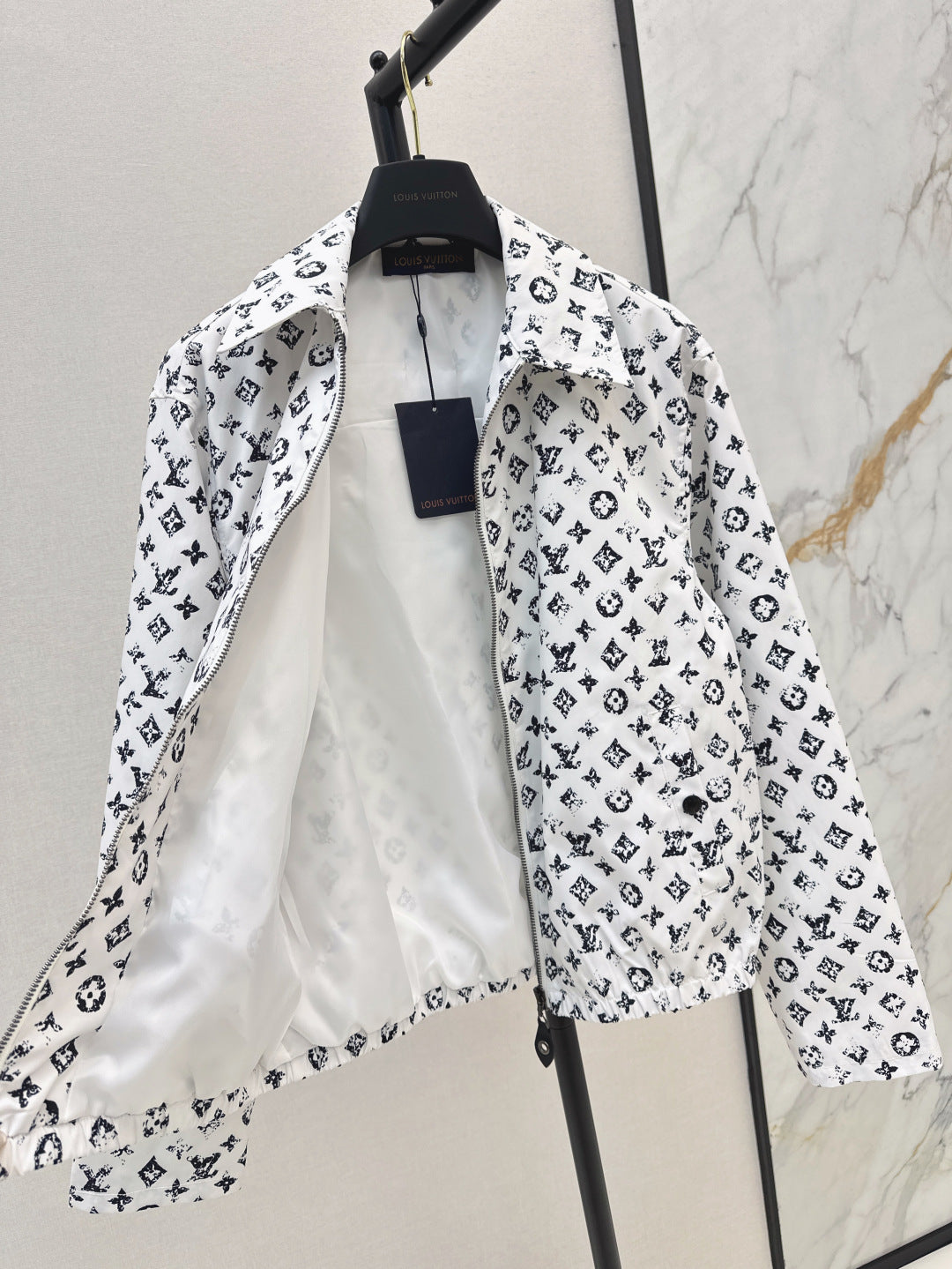 Loui* 25ss monogram zip-up jacket