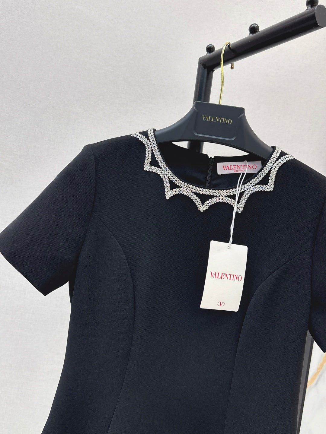 Valen* 25ss sequins embroidered short dress