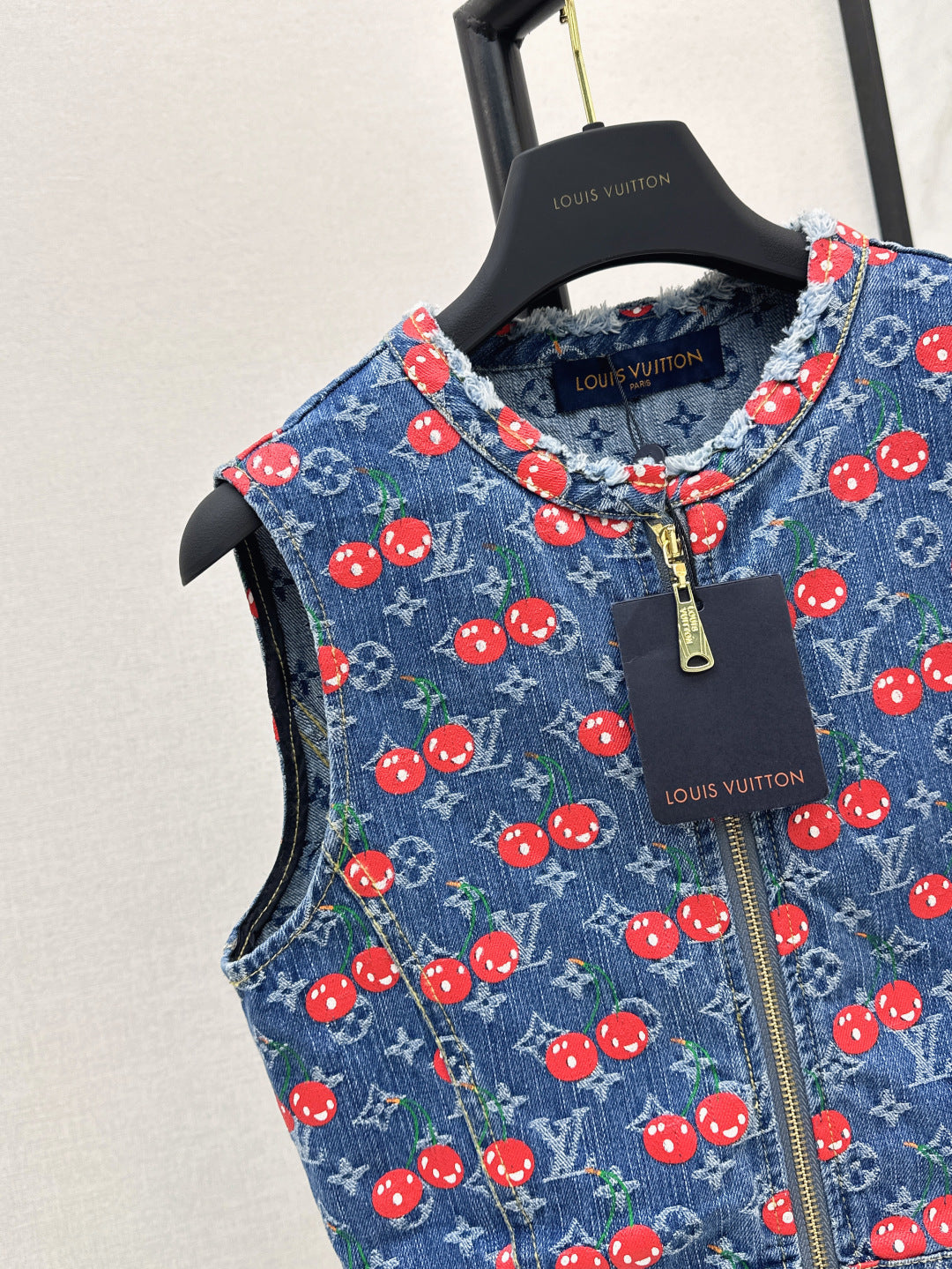 Loui* 25ss monogram cherry jacquard denim dress