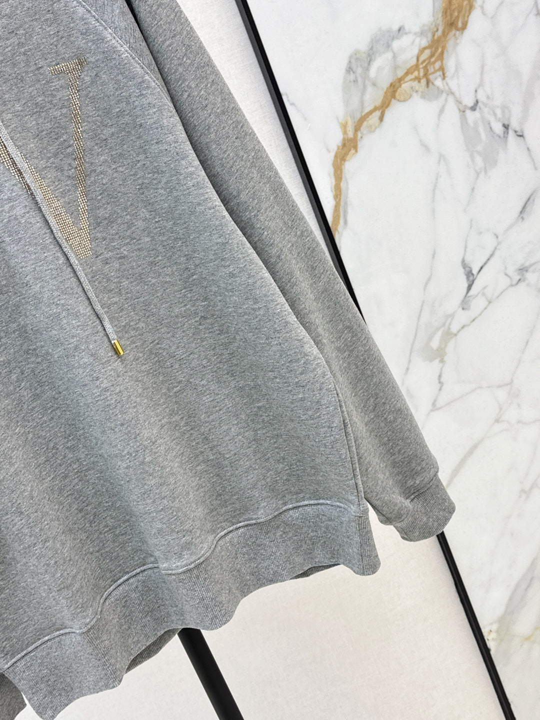 Loui* 25ss rhinestone signature hoodie