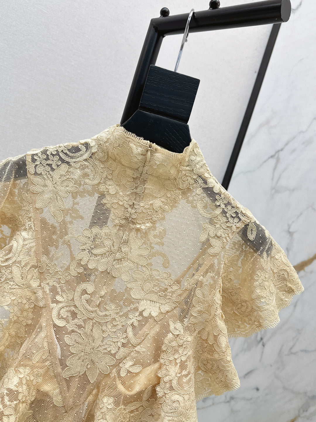 Zim* 25ss lace shirt