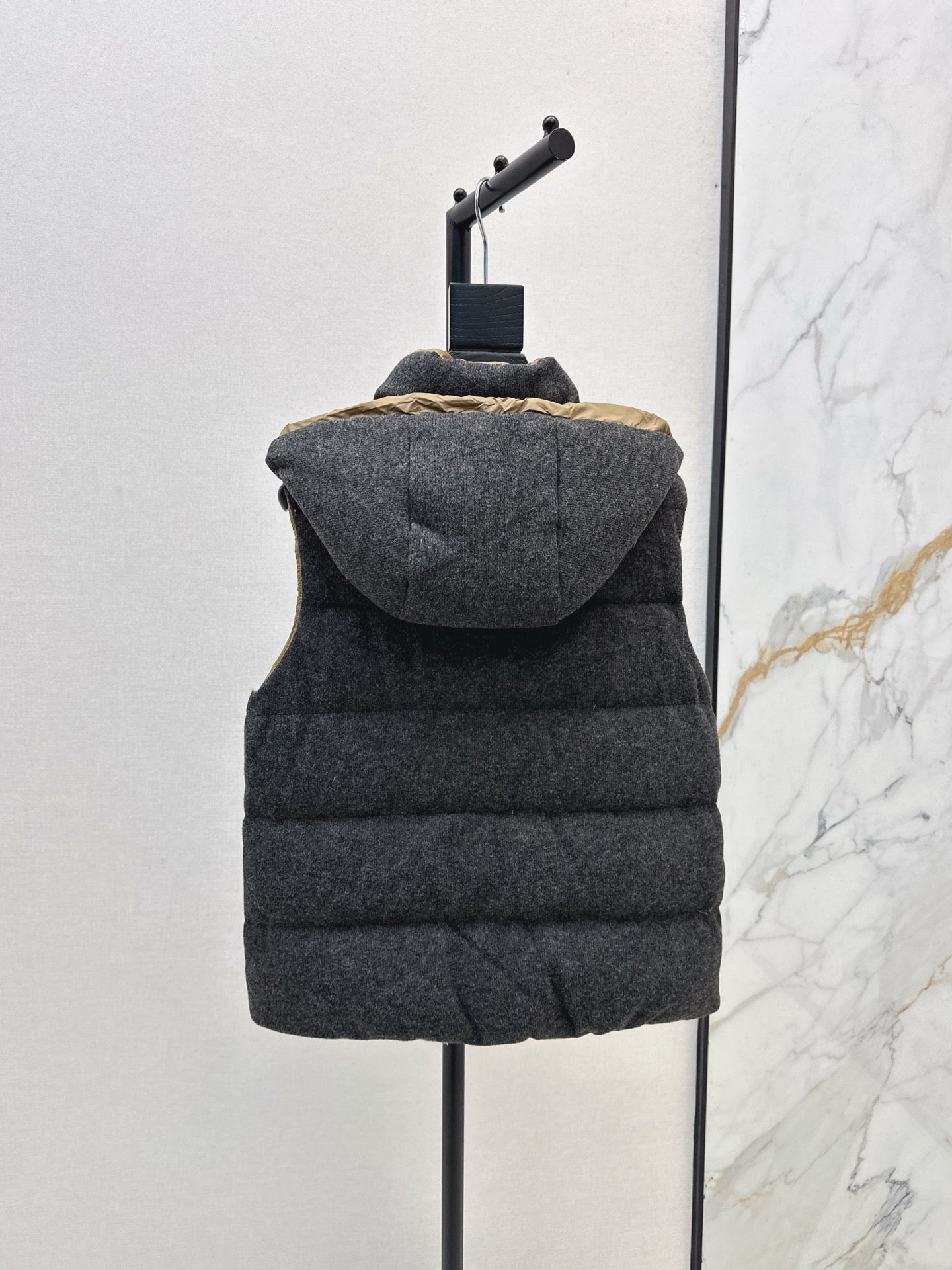 Brune*C 25fw vest