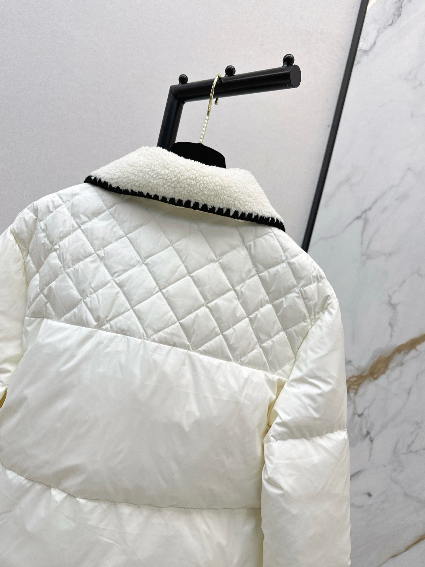 C*nel 25fw down jacket
