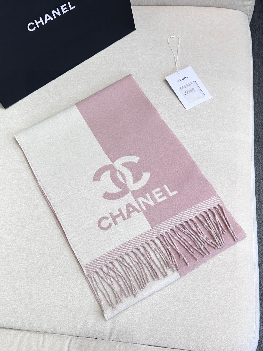 Top quality knitted cashmere scarf