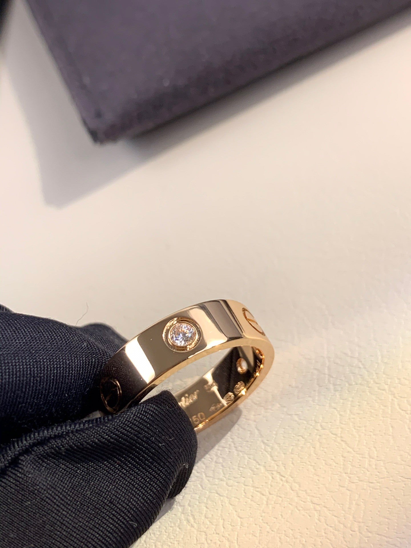 Classic and stylish ring