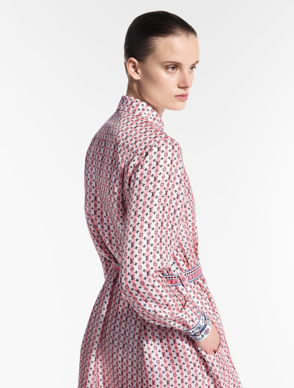 Loui* 25ss scarf print silk shirtdress