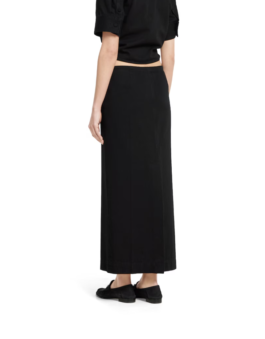 Gu* 25ss denim skirt with horsebit