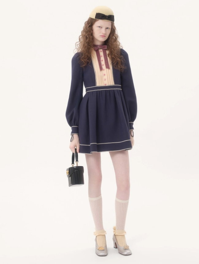 Valen* 25ss mini dress with velvet bow