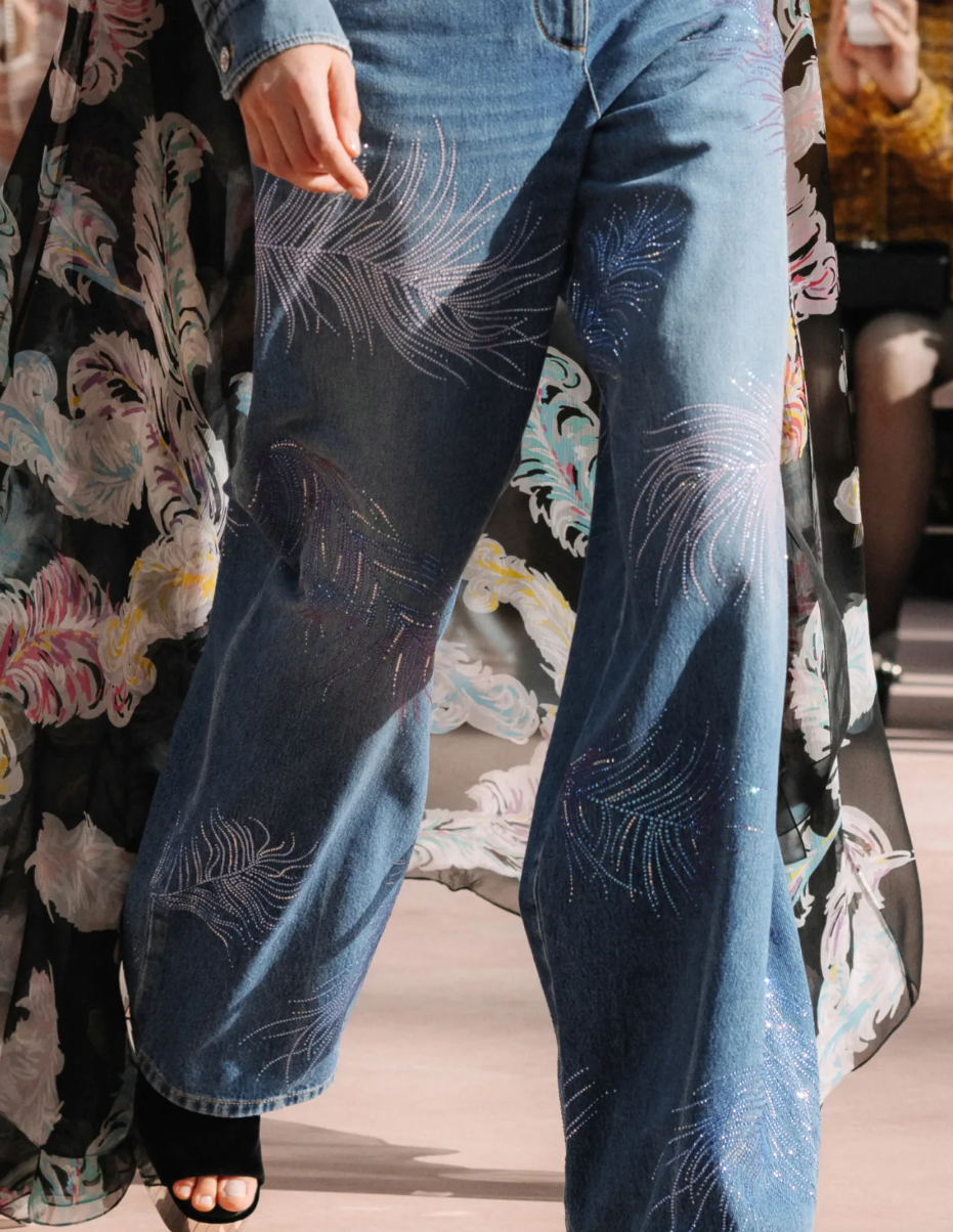 C*nel 25ss rhinestone feather motif jeans