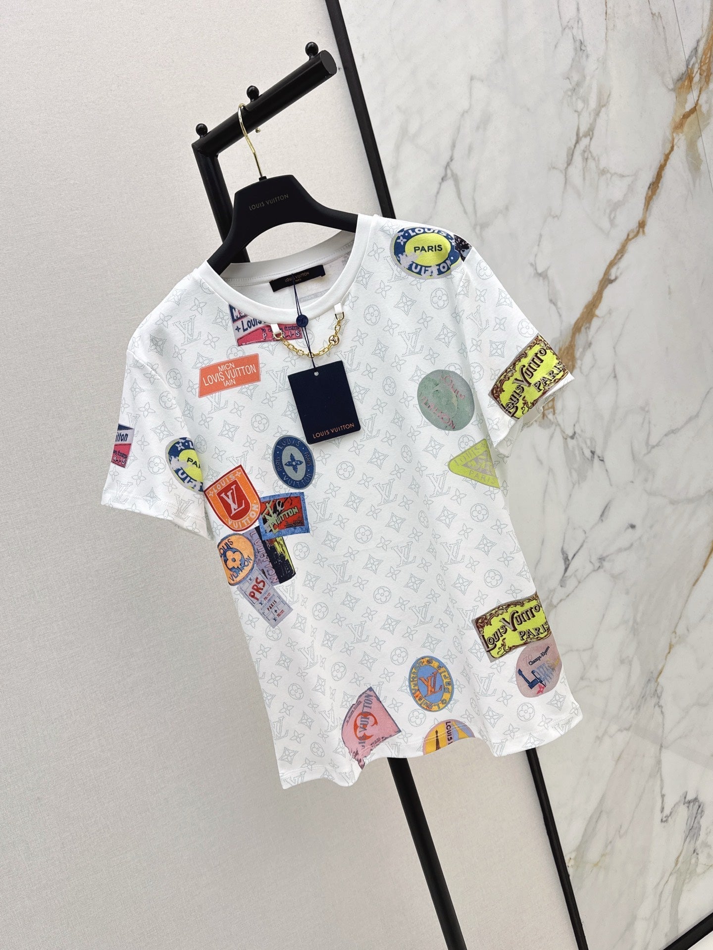 Loui* 25SS Printed badge T-shirt