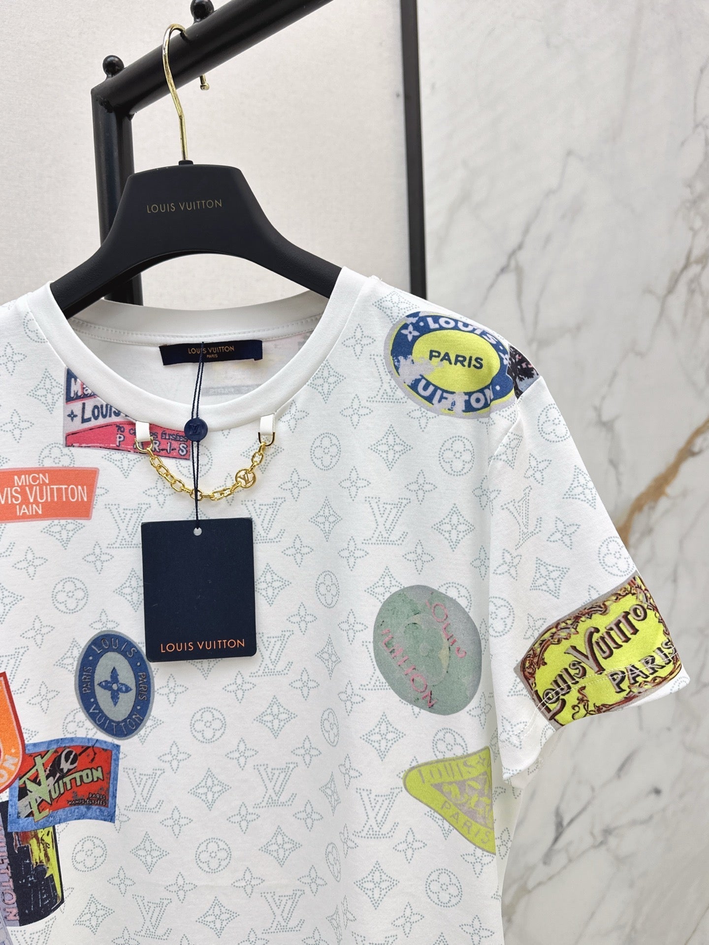 Loui* 25SS Printed badge T-shirt