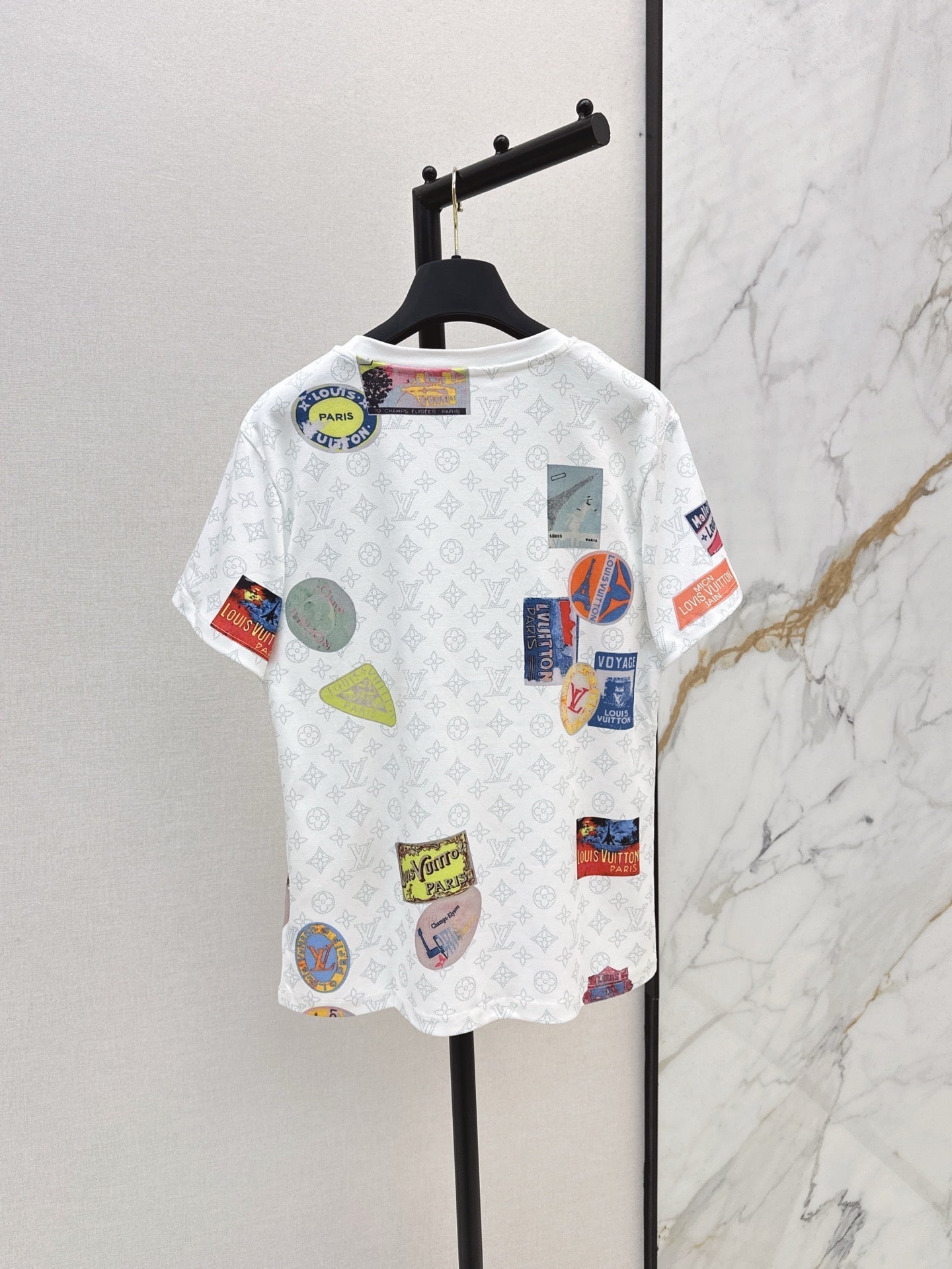 Loui* 25SS Printed badge T-shirt