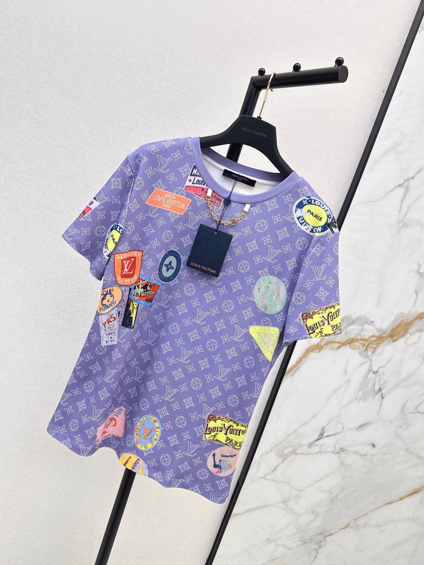 Loui* 25SS Printed badge T-shirt